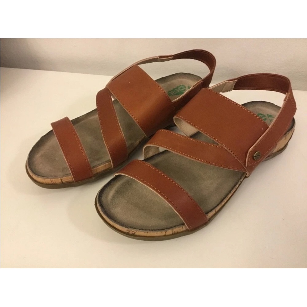 Serene Reporta Leather Sandal  Size 10 New.